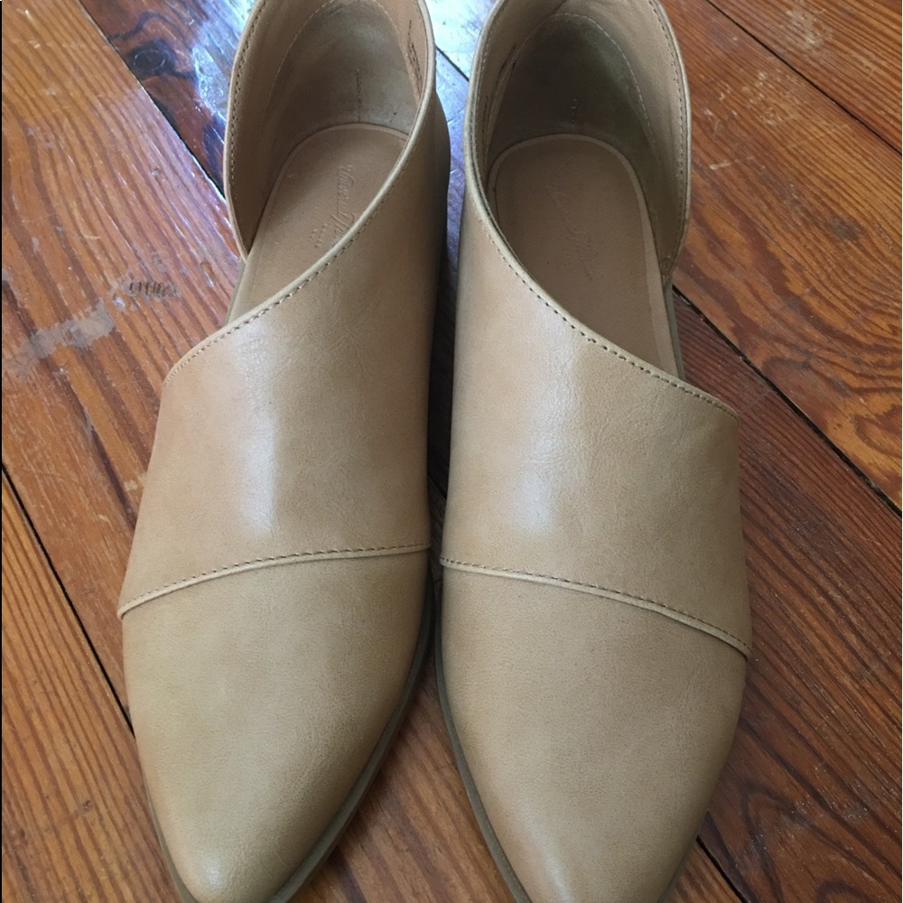 Tan target shoes